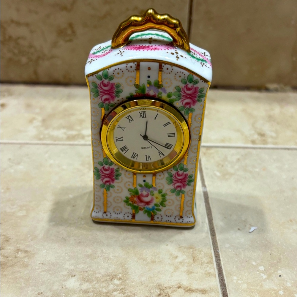 Vintage Floral Design Mini Desk Clock RARE